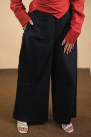 Onyx Wide-Leg Pant
