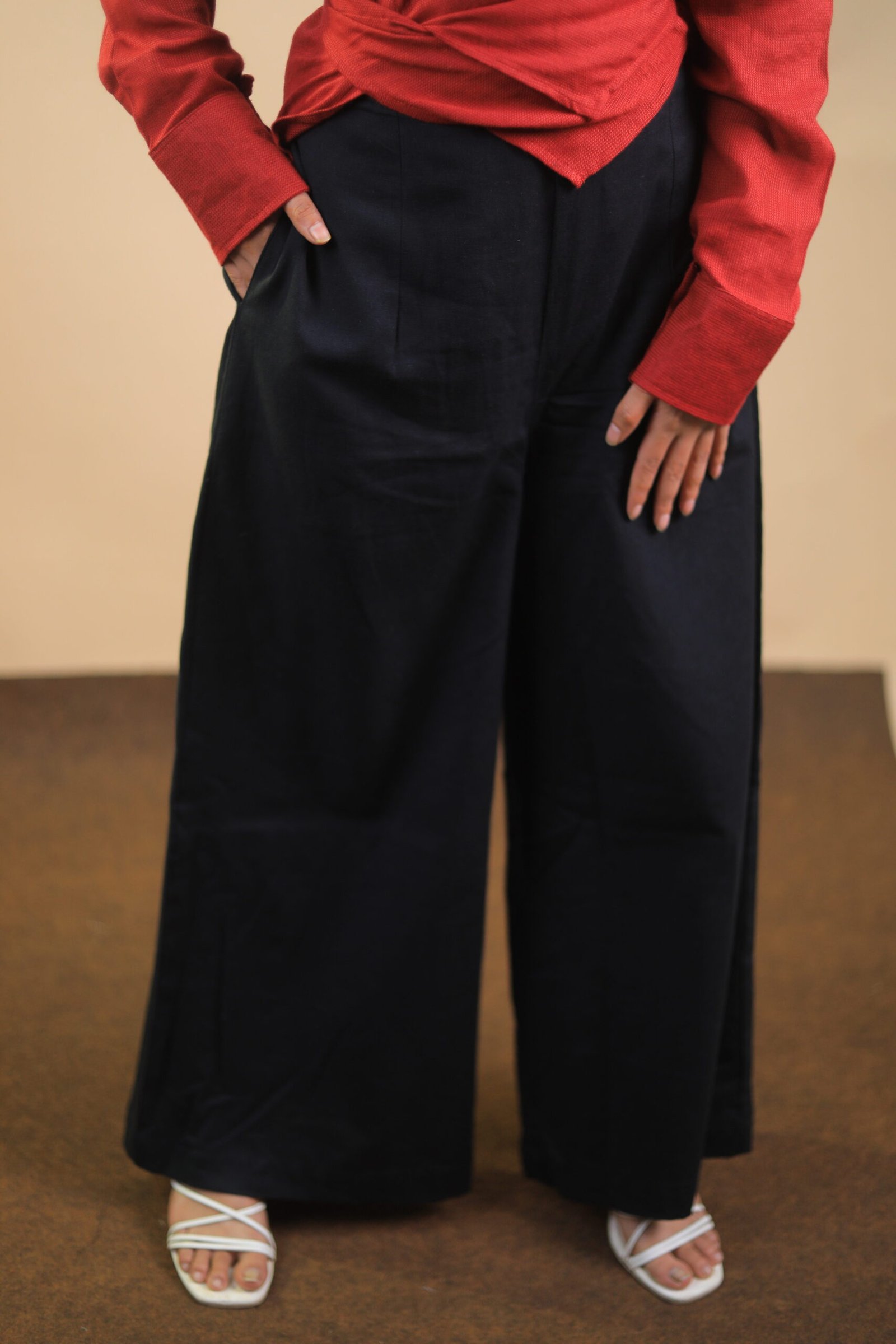 Onyx Wide-Leg Pant